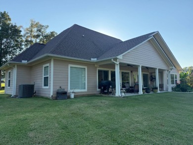 Toledo Bend Reservoir Home For Sale in Many Louisiana