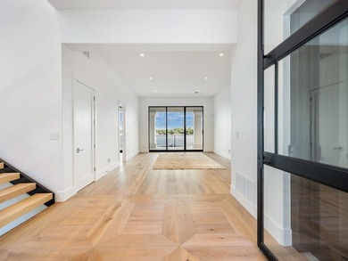 A rare opportunity to own a brand-new, fully furnished Paul - photo 2