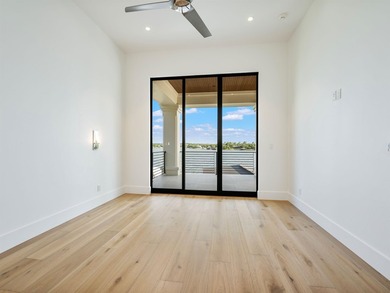 A rare opportunity to own a brand-new, fully furnished Paul - photo 3