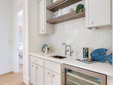 A rare opportunity to own a brand-new, fully furnished Paul - photo 10