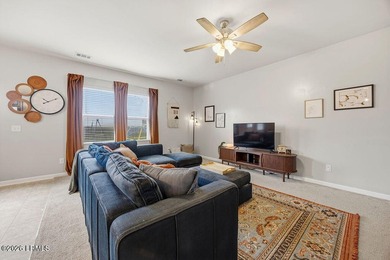 Welcome to this spacious 3-bedroom, 2.5-bath home with a 2-car - photo 15