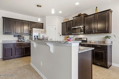 Welcome to this spacious 3-bedroom, 2.5-bath home with a 2-car - photo 20