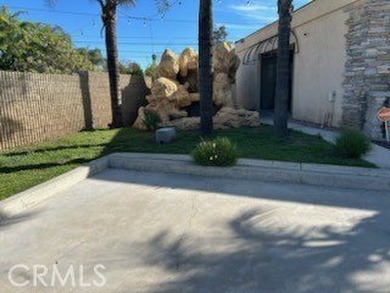 Rare opportunity to own this one of a kind stand alone - photo 3