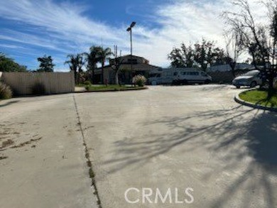 Rare opportunity to own this one of a kind stand alone - photo 10