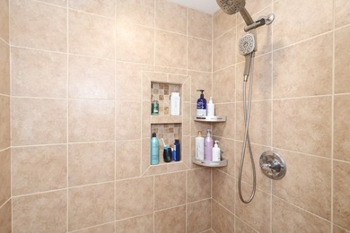 Tucked away in desirable Quail Creek Estates, this spacious - photo 21