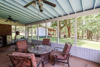 Tucked away in desirable Quail Creek Estates, this spacious - photo 37