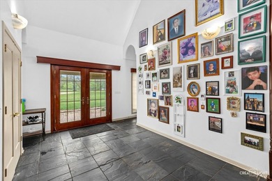 Exquisite sprawling estate residence showcasing craftsmanship - photo 5