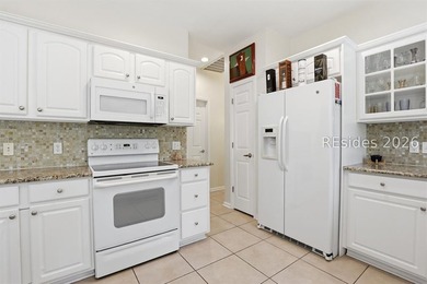 Desirable Wren Villa in the sought after Sun City Community with - photo 15