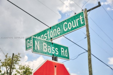 An exceptional investment opportunity just minutes from the - photo 18