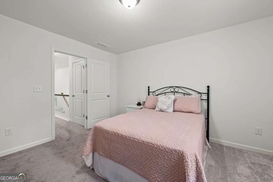 Beautifully maintained 3-bedroom, 2.5-bath end unit townhome in - photo 20
