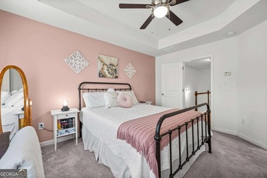 Beautifully maintained 3-bedroom, 2.5-bath end unit townhome in - photo 29