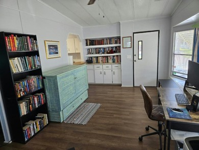 This 2 bed, 2 bath home in the 55+ Fairways Country Club - photo 4