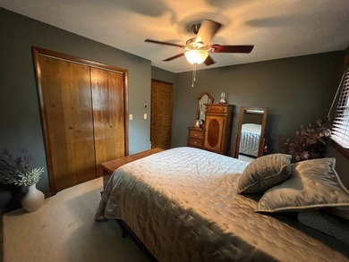 THIS PROPERTY IS BEING OFFERED THROUGH ONLINE AUCTION. The home - photo 6