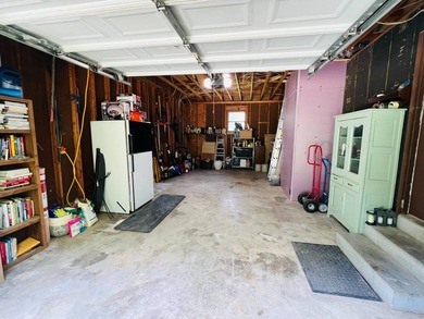 THIS PROPERTY IS BEING OFFERED THROUGH ONLINE AUCTION. The home - photo 7