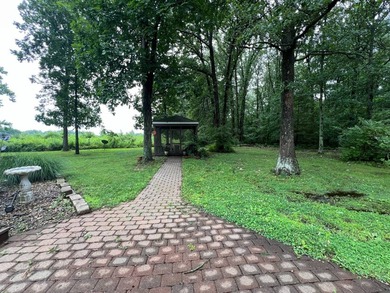 THIS PROPERTY IS BEING OFFERED THROUGH ONLINE AUCTION. The home - photo 9