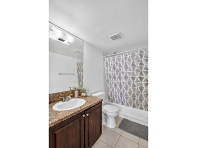 Welcome to this well-appointed two-bedroom, two-bathroom - photo 14