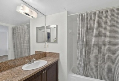 Welcome to this well-appointed two-bedroom, two-bathroom - photo 16