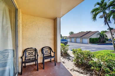 Welcome to this well-appointed two-bedroom, two-bathroom - photo 21