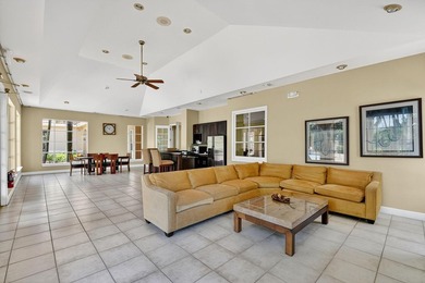 Welcome to this well-appointed two-bedroom, two-bathroom - photo 34