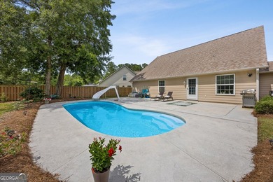 Dreaming of summer days by the pool? This exceptionally - photo 37