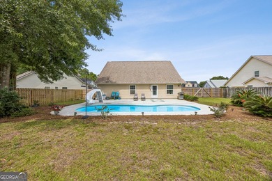 Dreaming of summer days by the pool? This exceptionally - photo 38