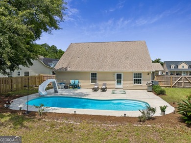 Dreaming of summer days by the pool? This exceptionally - photo 41