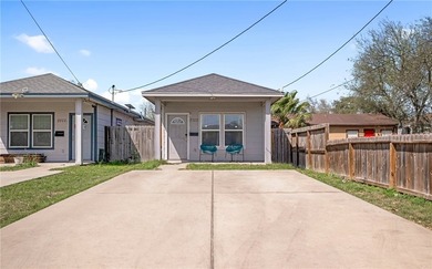 Well-maintained 2-bedroom, 1-bath home offering 954 square feet - photo 1