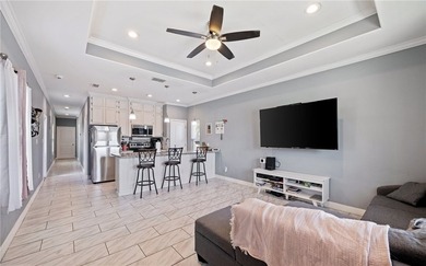 Well-maintained 2-bedroom, 1-bath home offering 954 square feet - photo 2