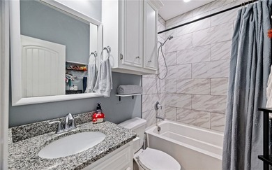 Well-maintained 2-bedroom, 1-bath home offering 954 square feet - photo 8