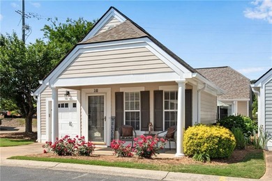 Welcome to this beautifully updated Move-In- Ready cottage - photo 2