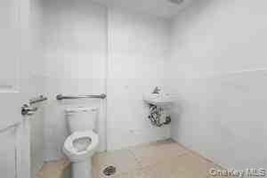Newly developed building located in Sunset Park Commercial - photo 8
