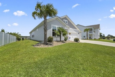 Waterfront 3-bedroom, 2-bathroom ranch on a pond-view lot in the - photo 39