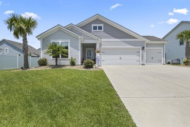 Waterfront 3-bedroom, 2-bathroom ranch on a pond-view lot in the - photo 40