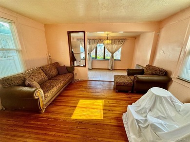 Welcome home! This charming 3 bedroom colonial is located in the - photo 4