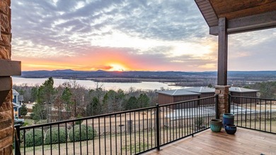 Luxury, Light & Unmatched Views on 1.51 Acres. Overlooking the - photo 27