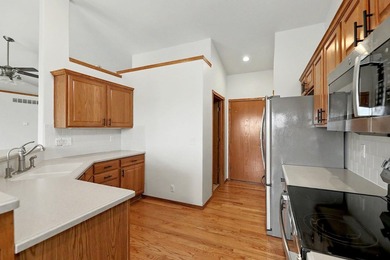 Welcome home to this beautifully maintained 4-bedroom - photo 10