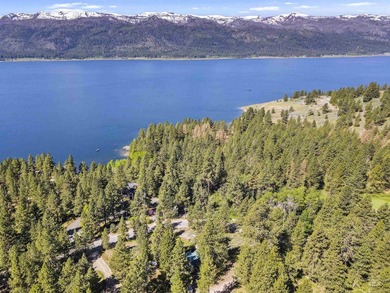 YOUR MID-CENTURY MOUNTAIN GETAWAY! Step into this charming - photo 33