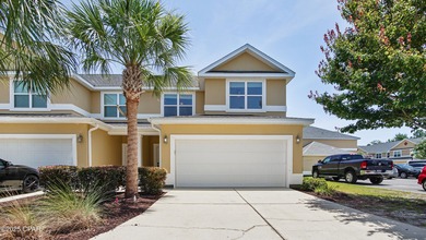 (private lake, pond, creek) Townhome/Townhouse Active Under Contract in Panama City Beach Florida
