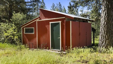 YOUR MID-CENTURY MOUNTAIN GETAWAY! Step into this charming - photo 41