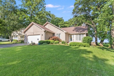 Lake Home Sale Pending in Lake Holiday, Illinois