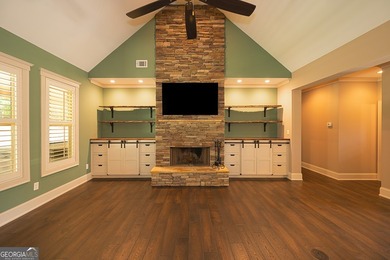 Welcome Home! This ranch style property is located in the heart - photo 3
