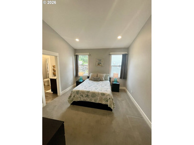 1 level close to Lincoln Beaches in the Bayview Resort, a - photo 9