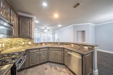 Lake Condo For Sale in Lake Dallas, Texas