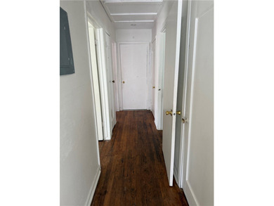Investor Opportunity in Cuiper Subdivision with a Spacious - photo 6