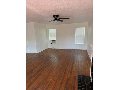 Investor Opportunity in Cuiper Subdivision with a Spacious - photo 9