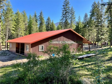 Incredibly private 10 acres with a lovely mix of meadow and - photo 3