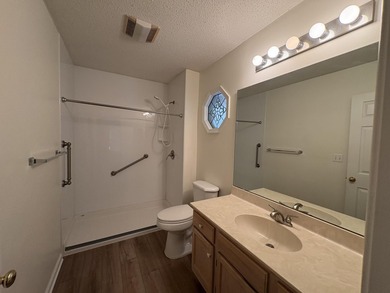 MOVE IN READY home on a quiet cul-de-sac street in the center of - photo 19
