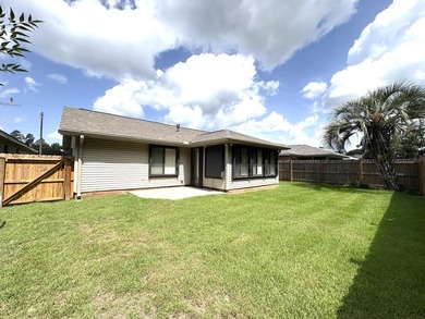 MOVE IN READY home on a quiet cul-de-sac street in the center of - photo 20