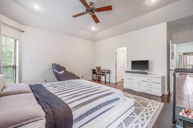 ROOM FOR EVERYONE! Large home in The Country Club of Arkansas - photo 21