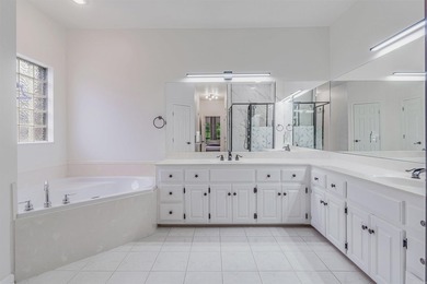 ROOM FOR EVERYONE! Large home in The Country Club of Arkansas - photo 23